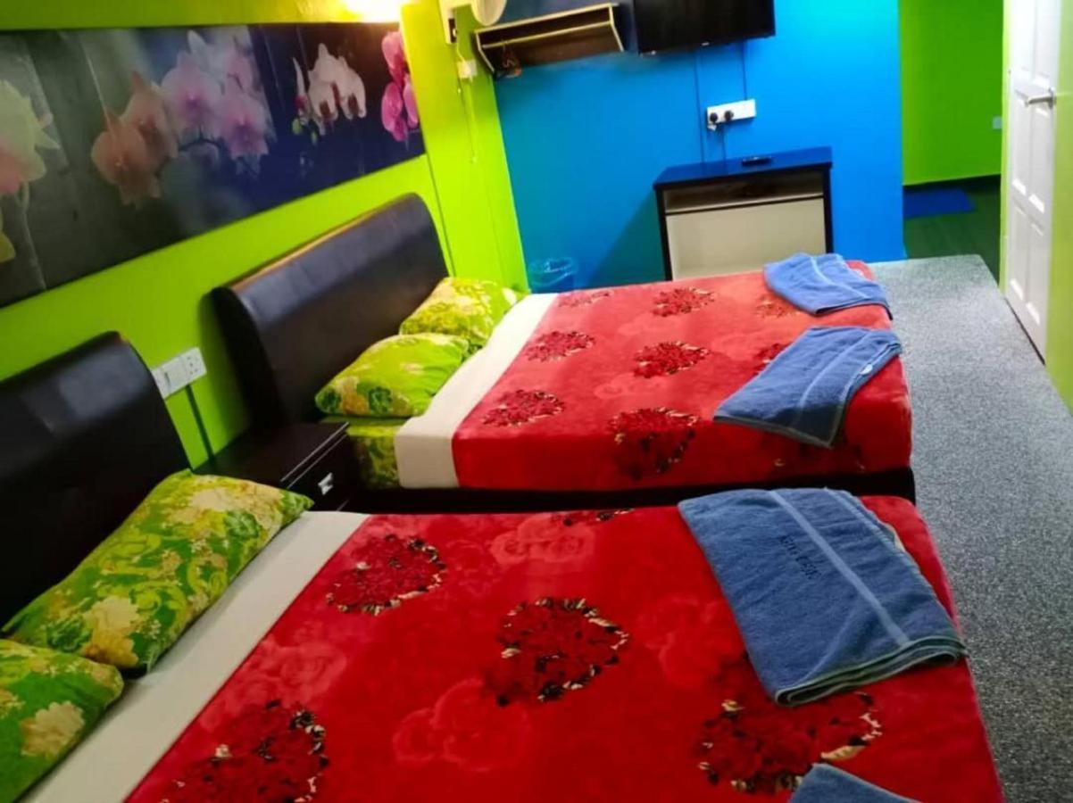 Oyo 90760 Lily Haven Hotel Тана Рата Екстериор снимка
