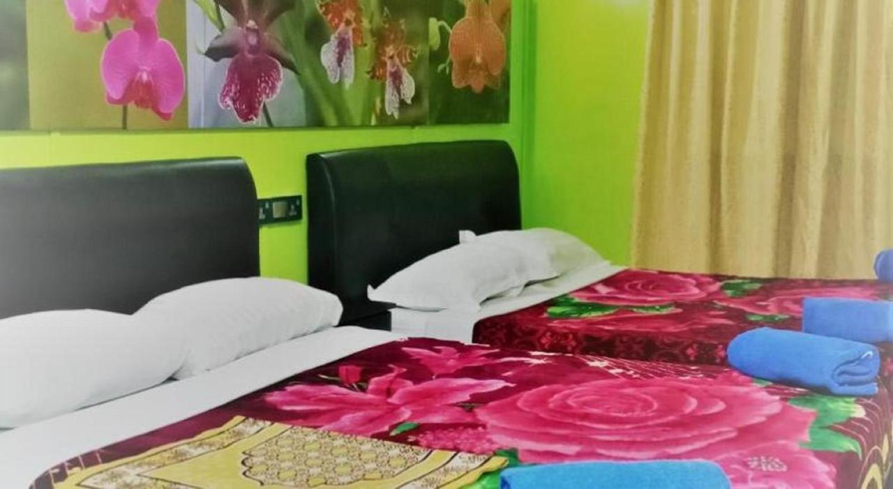 Oyo 90760 Lily Haven Hotel Тана Рата Екстериор снимка