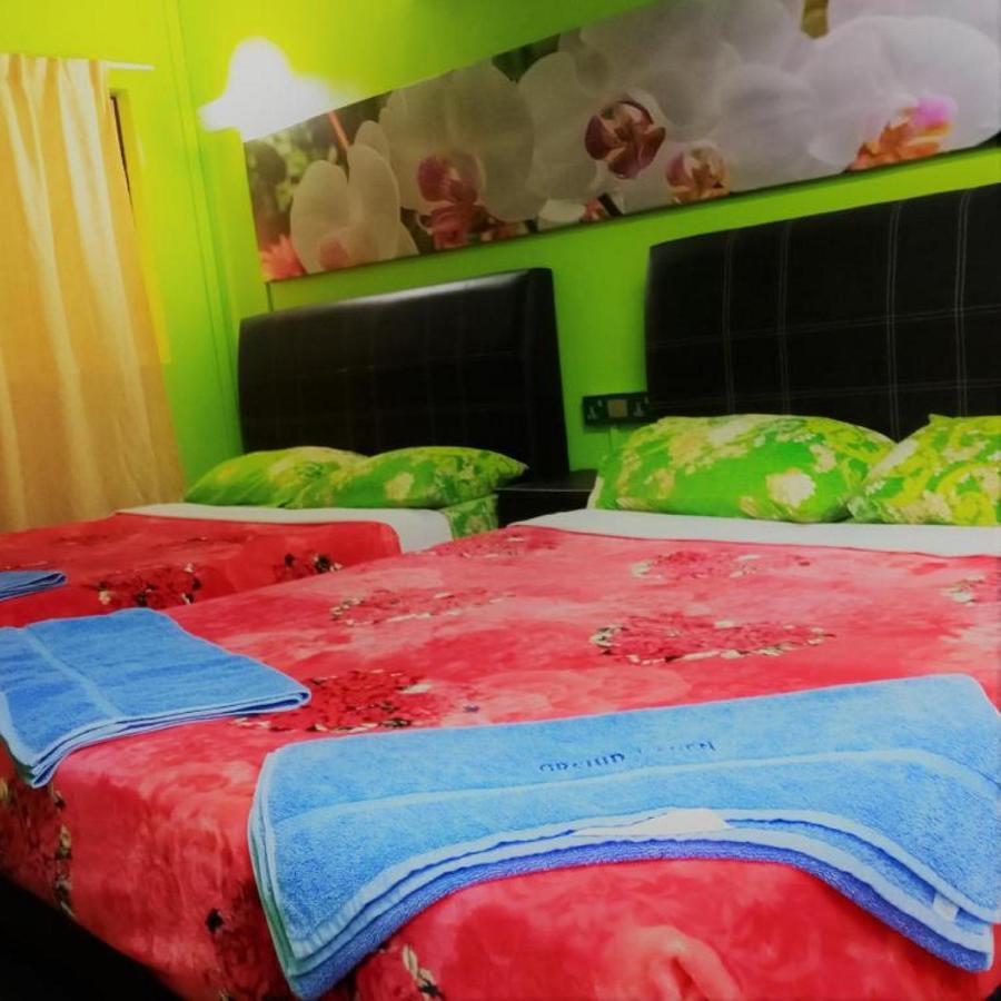 Oyo 90760 Lily Haven Hotel Тана Рата Екстериор снимка